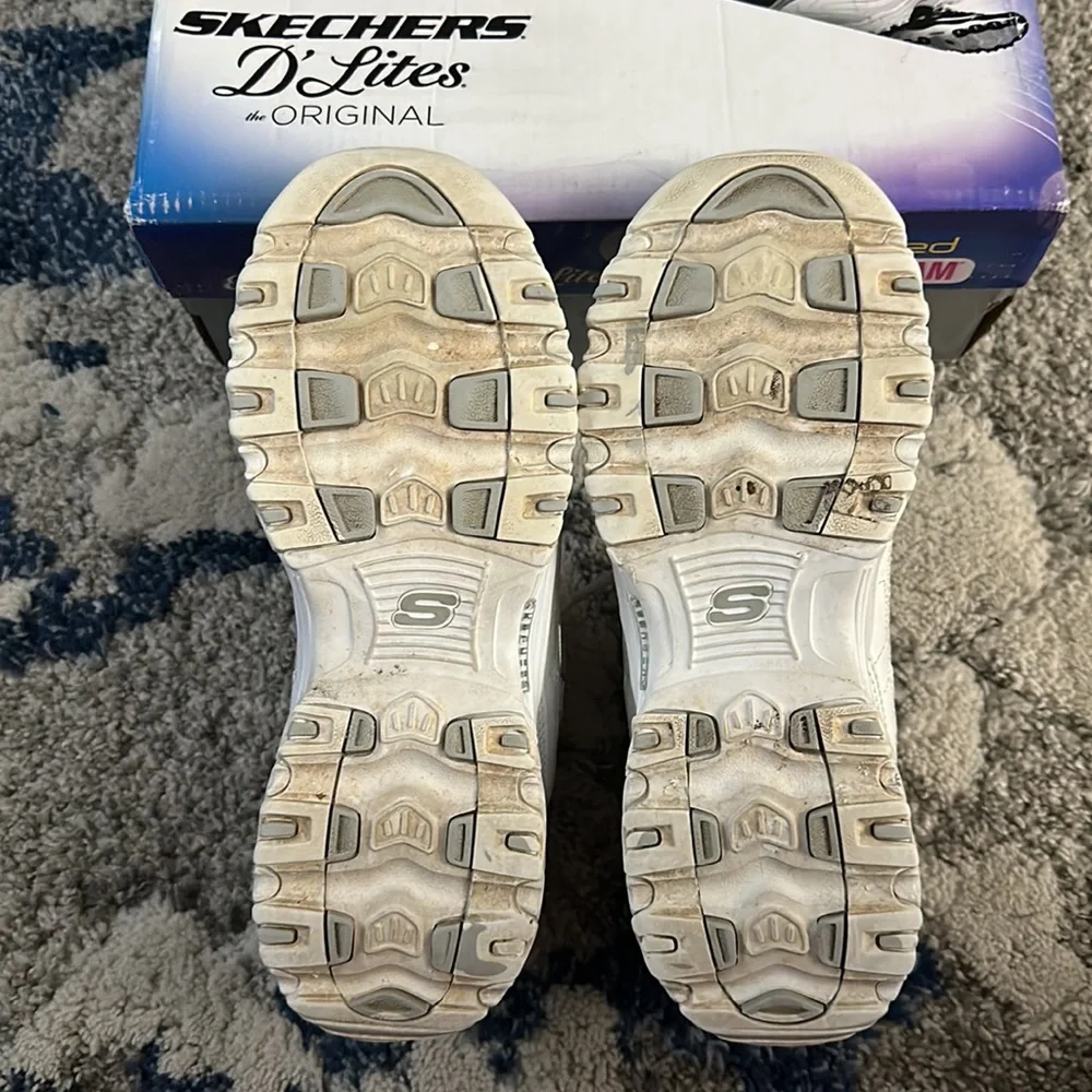 Skechers D’Lites Women’s 9.5